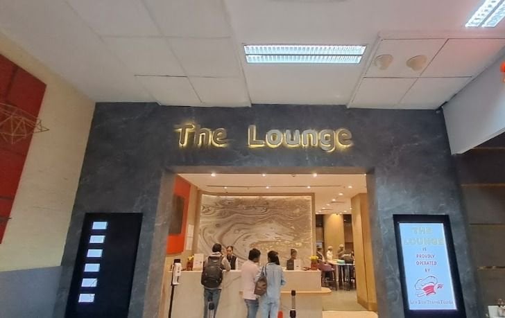Entry to The Lounge (Domestic) at Terminal 1 Sardar Vallabhbhai Patel International Airport (AMD)