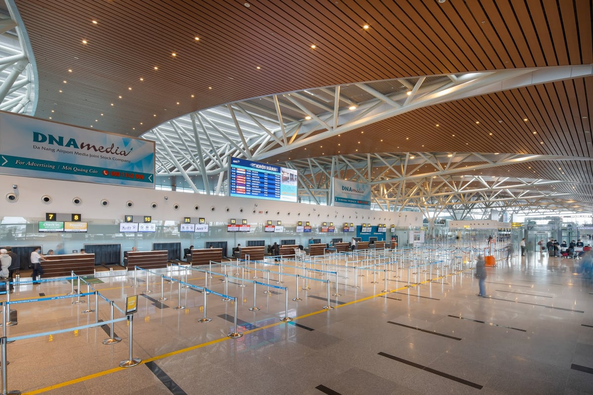 Interior Image of Da Nang International Airport.