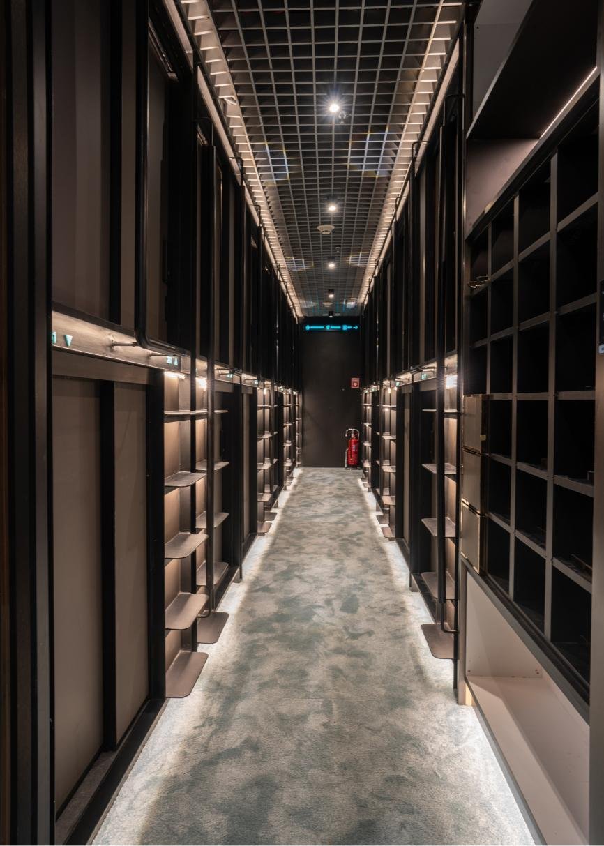 Hallway at the CapsuleTransit KUL