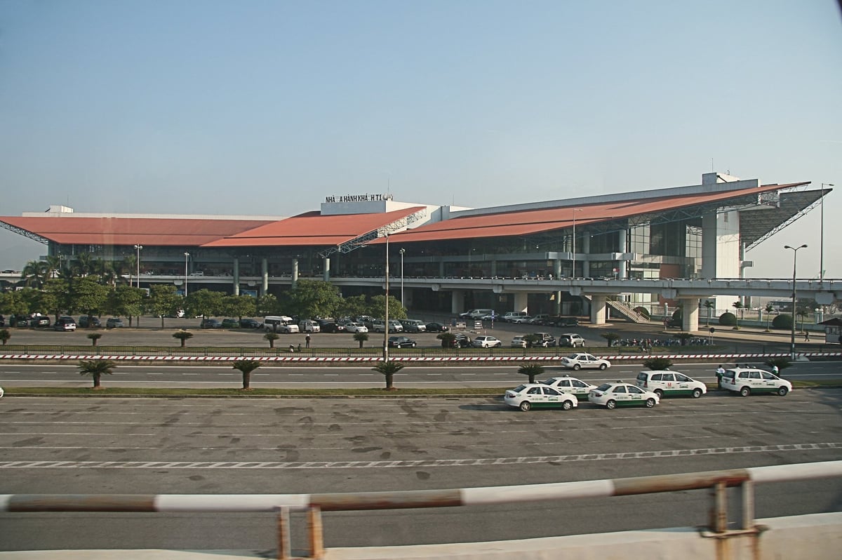 Exterior-image-of-hanoi-na-bai-international-airport