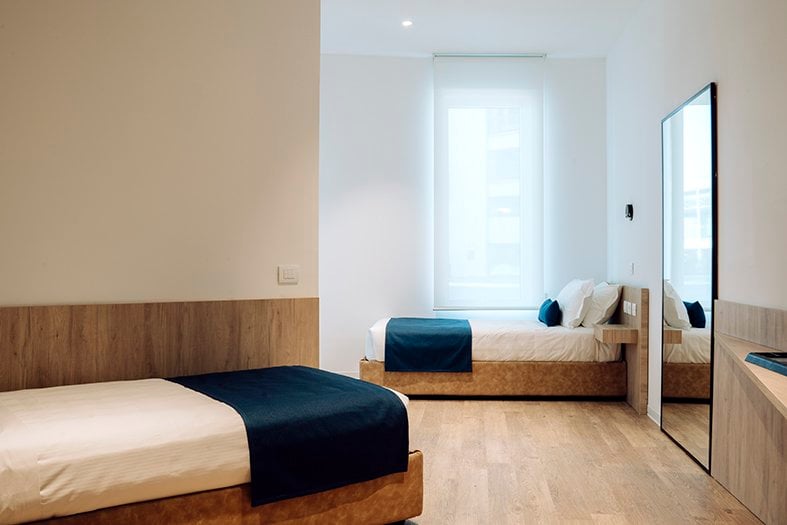Room with two beds at Air Rooms at HelloSky Airport Lounge Fiumicino