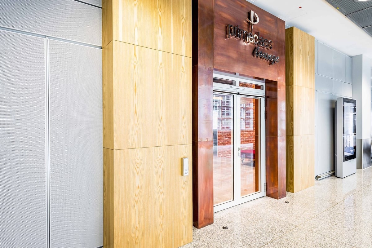 Primeclass Lounge entry at Frankfurt Airport Terminal
