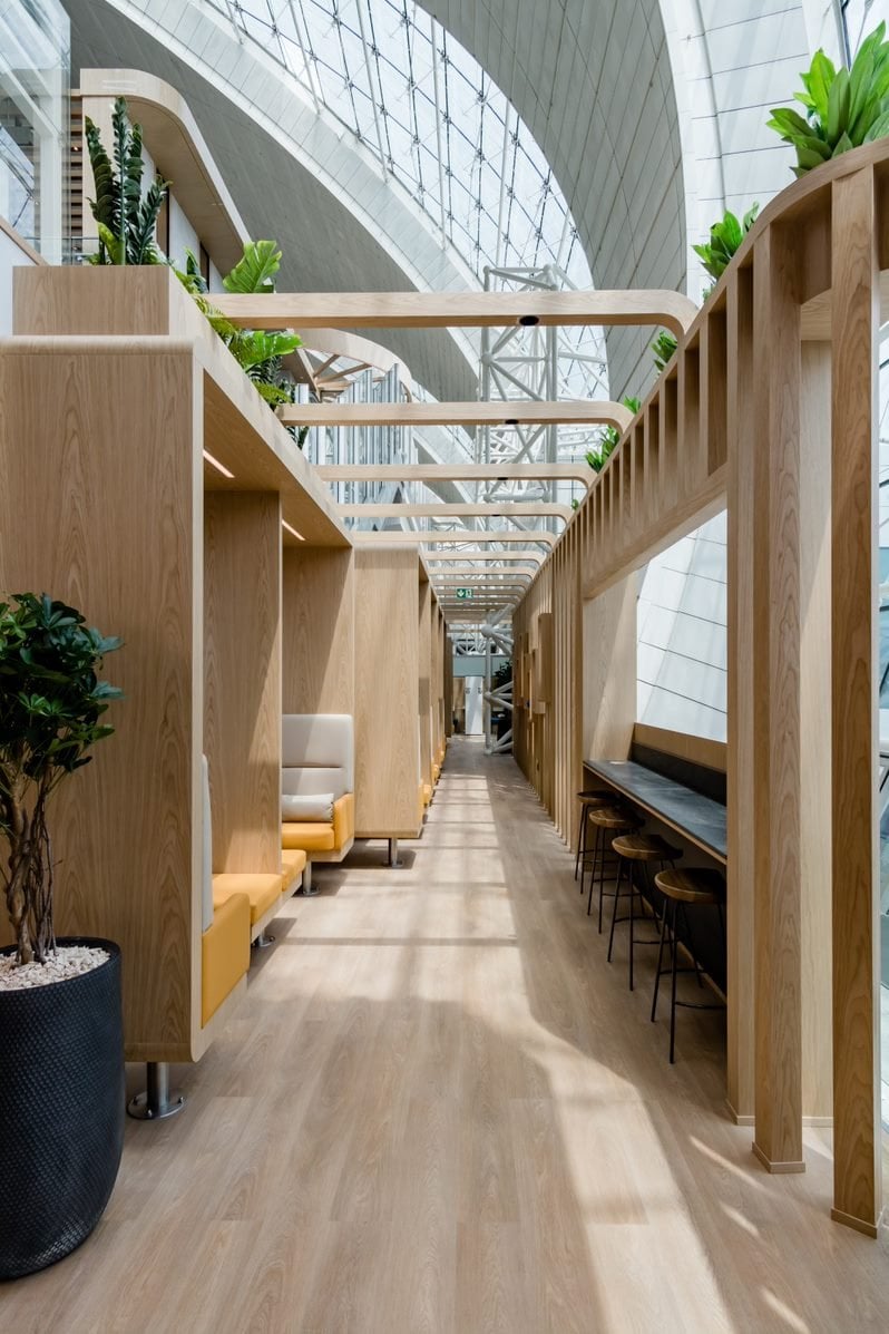 Seating and corridor at sleep 'n fly Lounge Lite Concourse B Dubai