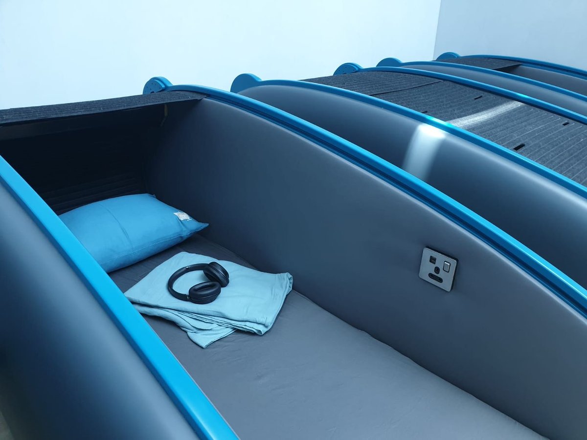 Power Nap Therapy Pods at sleep ‘n fly in Concourse B, between Gates B14 and B18, DXB Airport Dubai
