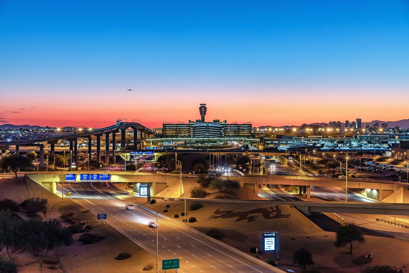 Exterior image of the Phoenix Sky Harbour International Airport. Exterior image of the Phoenix Sky Harbour International Airport.