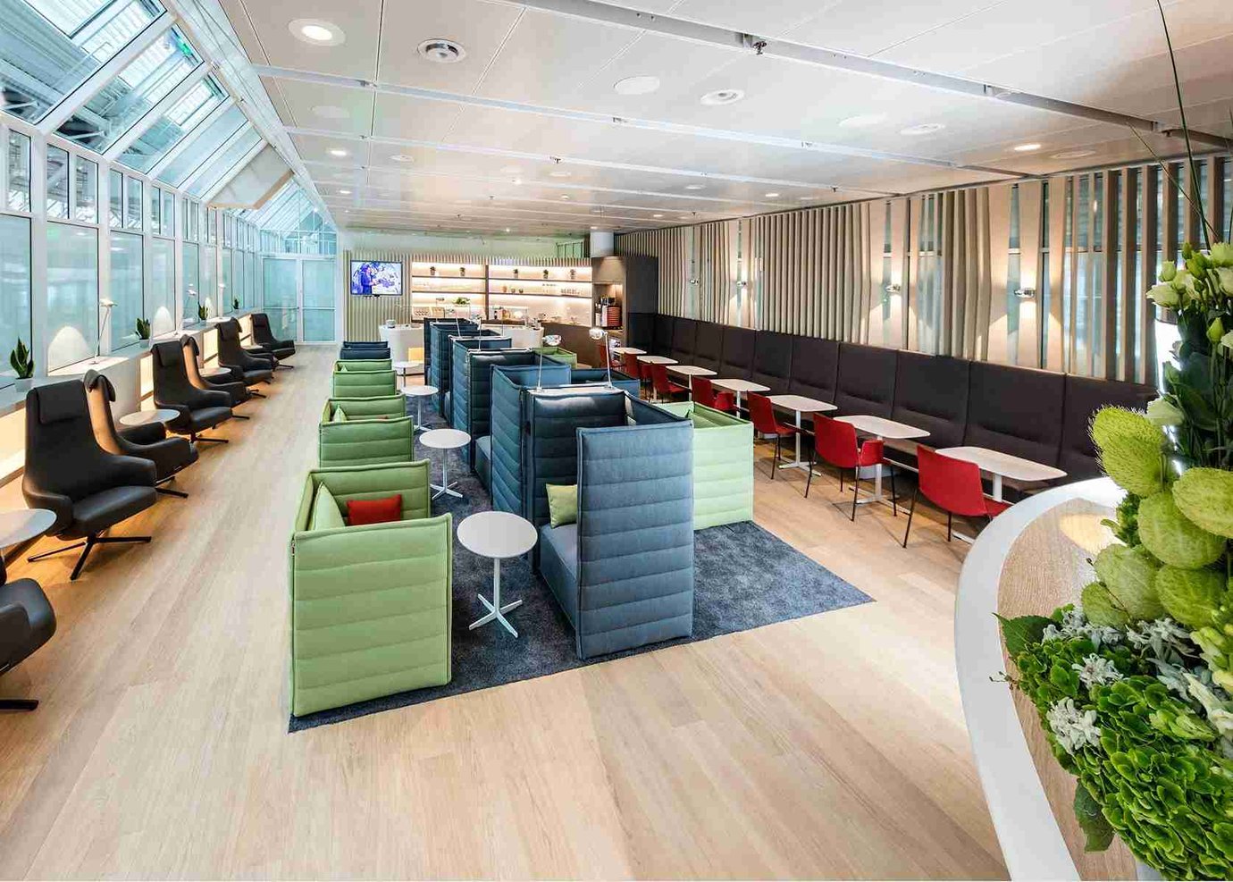 Airport Lounge Europe seating area