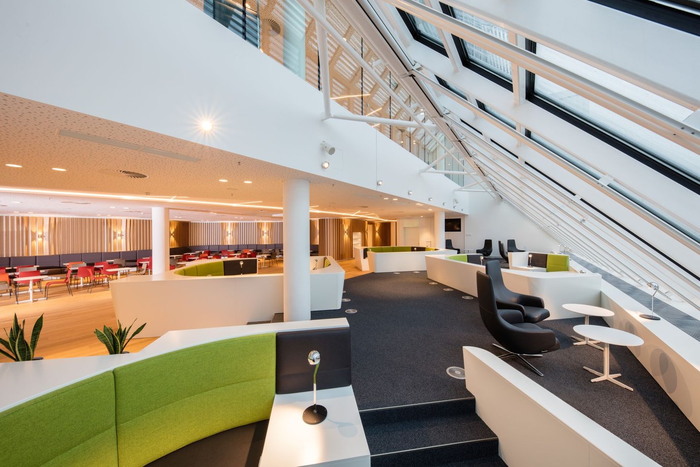 Upstairs seating area in Airport Lounge World at MUC