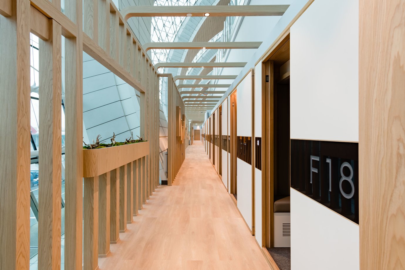 Get a Good Night's Rest at Dubai Airport: A Guide to Sleepover Lounges Get a Good Night's Rest at Dubai Airport: A Guide to Sleepover Lounges